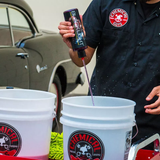 Shampoo Lavado Automotriz Black Light Para Colores Obscuros